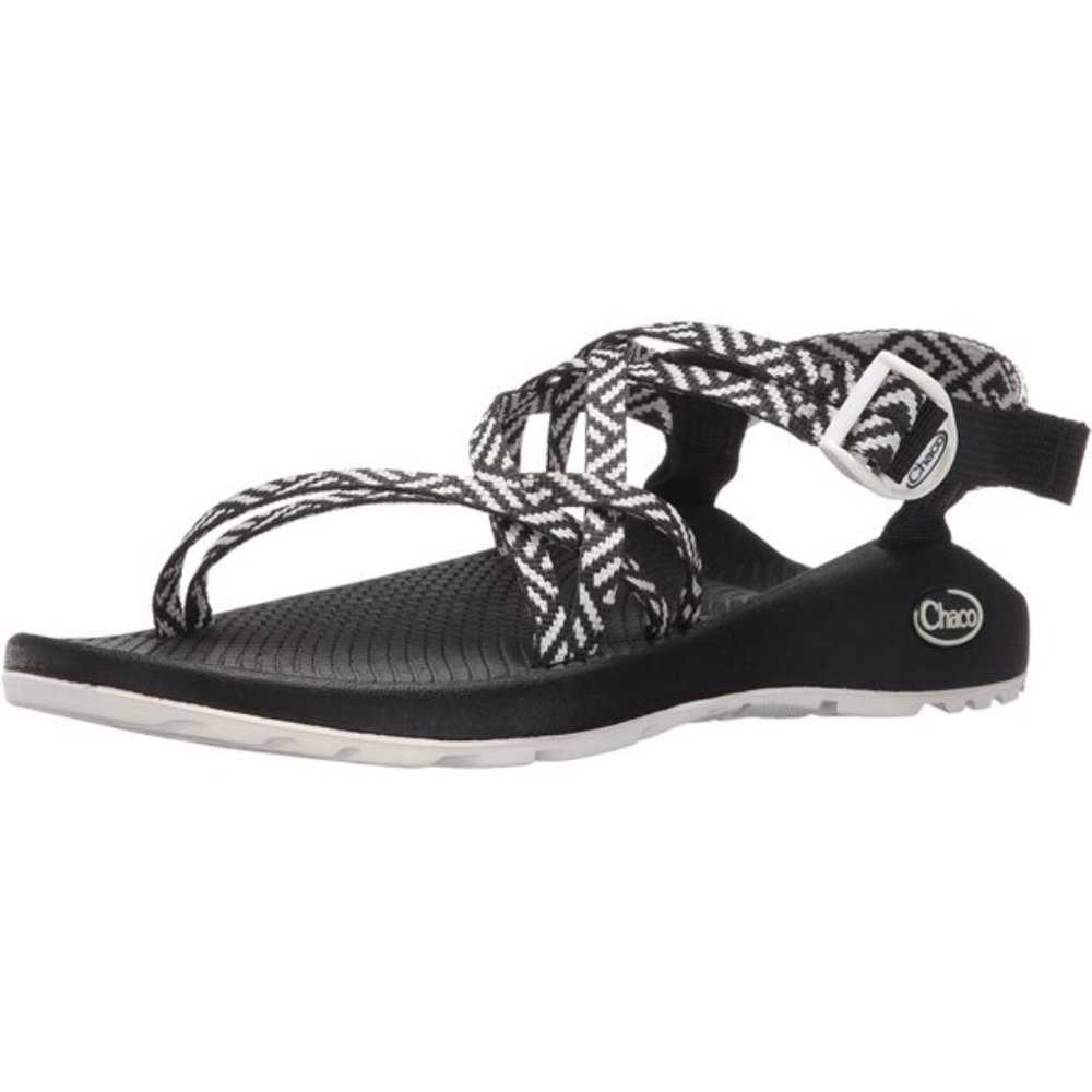 🪴 Chaco origami black and white strappy sandals size 9 worn once